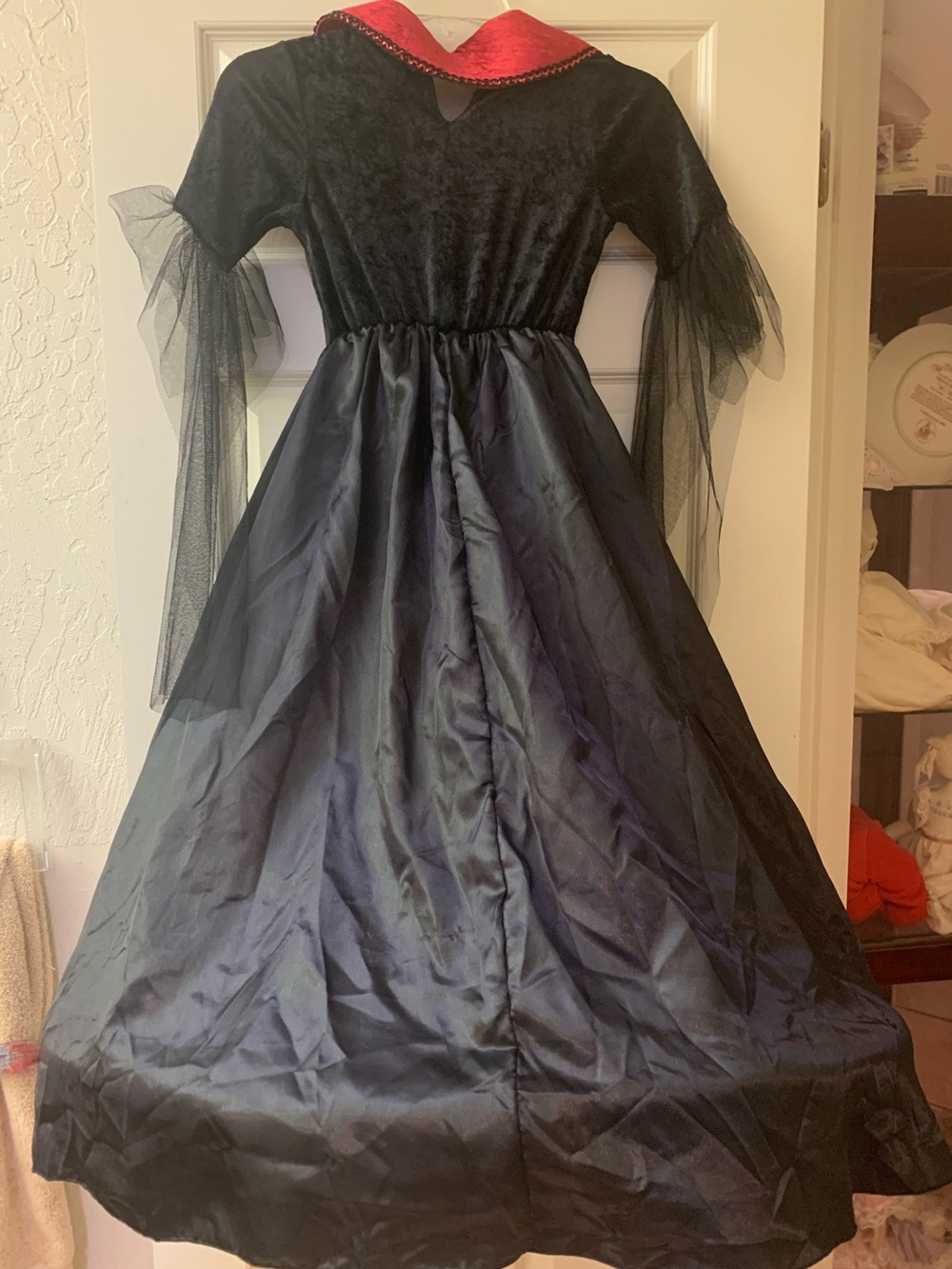 Spirit Halloween Black and Red Girl’s Victorian Vampire Gown - Picture 8 of 9